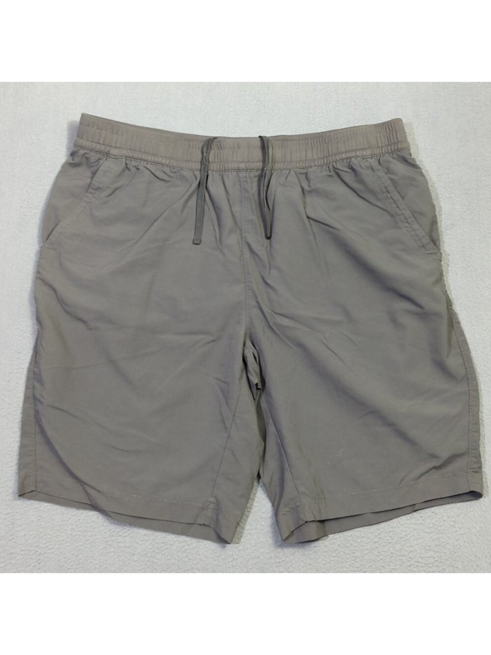 The North Face Shorts Men's XXL Gray Nylon Performance Hiking Camping Outdoor